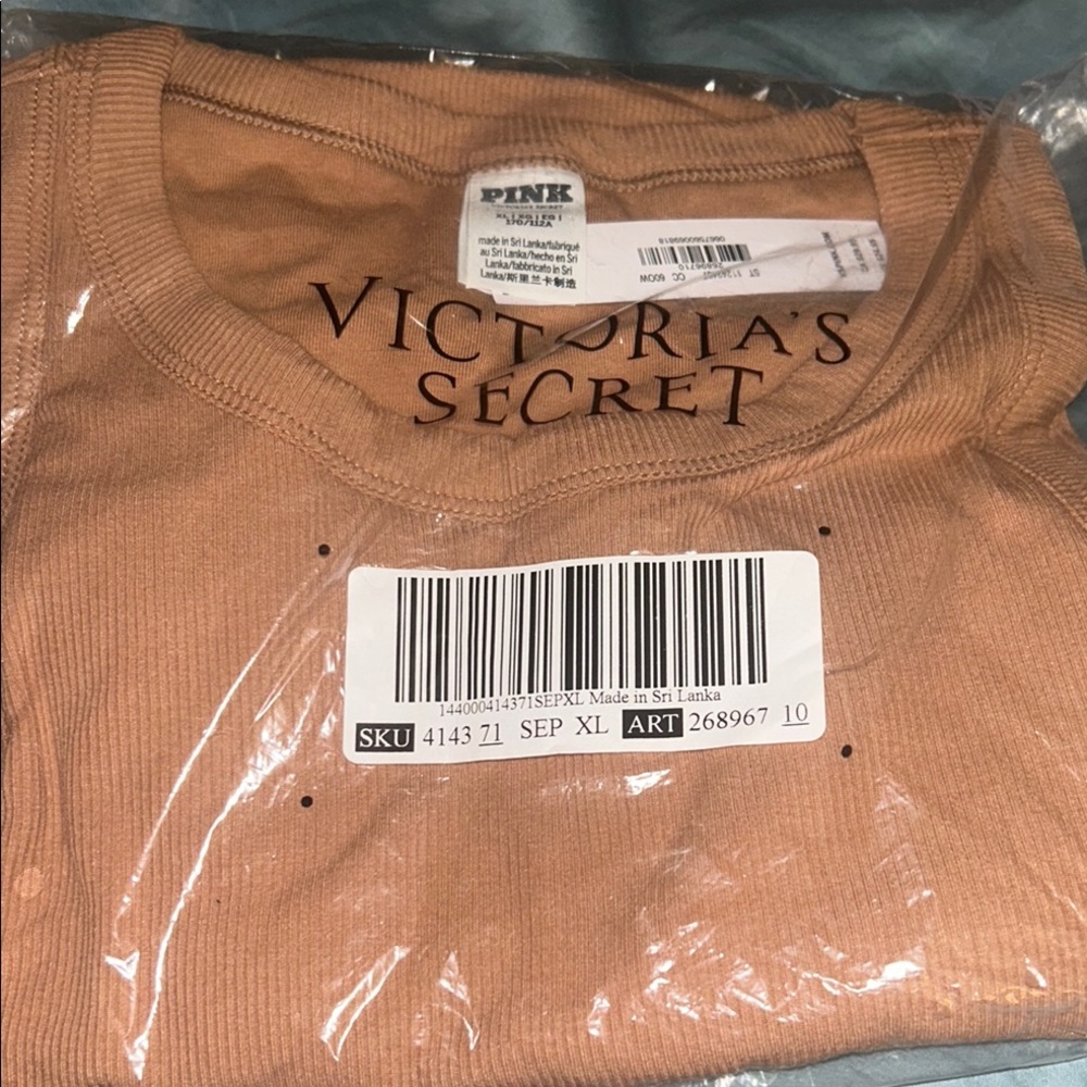 Vs pink crop tank